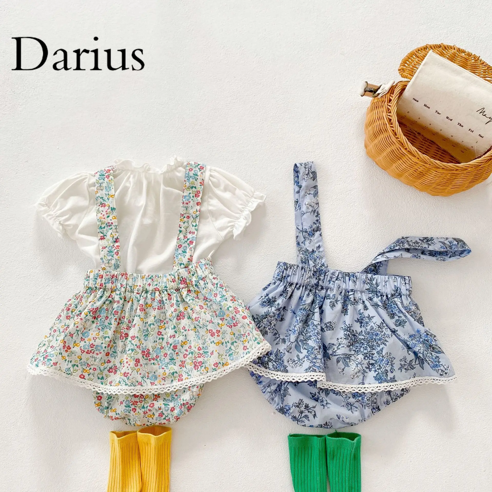 

Baby Girls Floral Suspander Shorts