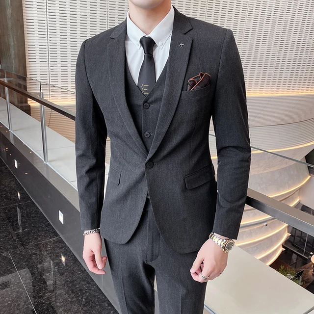Костюм мужской приталенный серый. Мужской блейзер с коротким рукавом. Тонкий костюм. Тонкий костюм. Китайский смокинг.