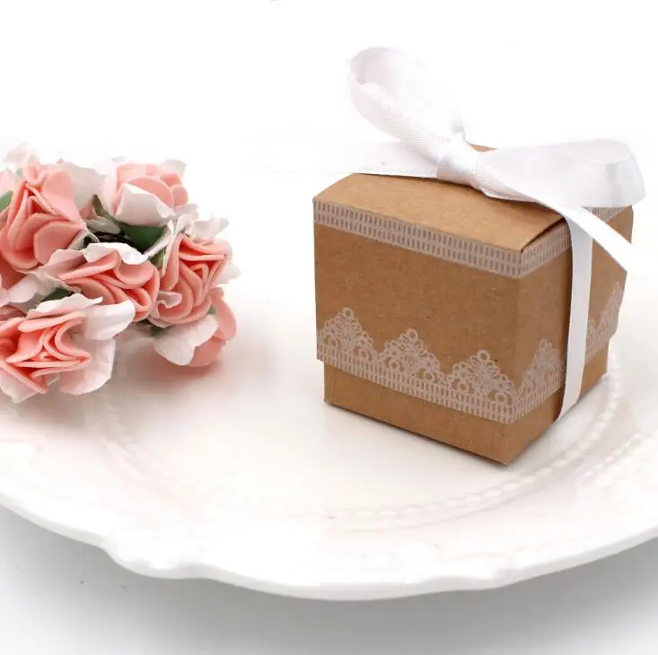 

100pcs/lot Retro wedding favor gift box brown square kraft paper candy box white lace edge ribbon sugar box