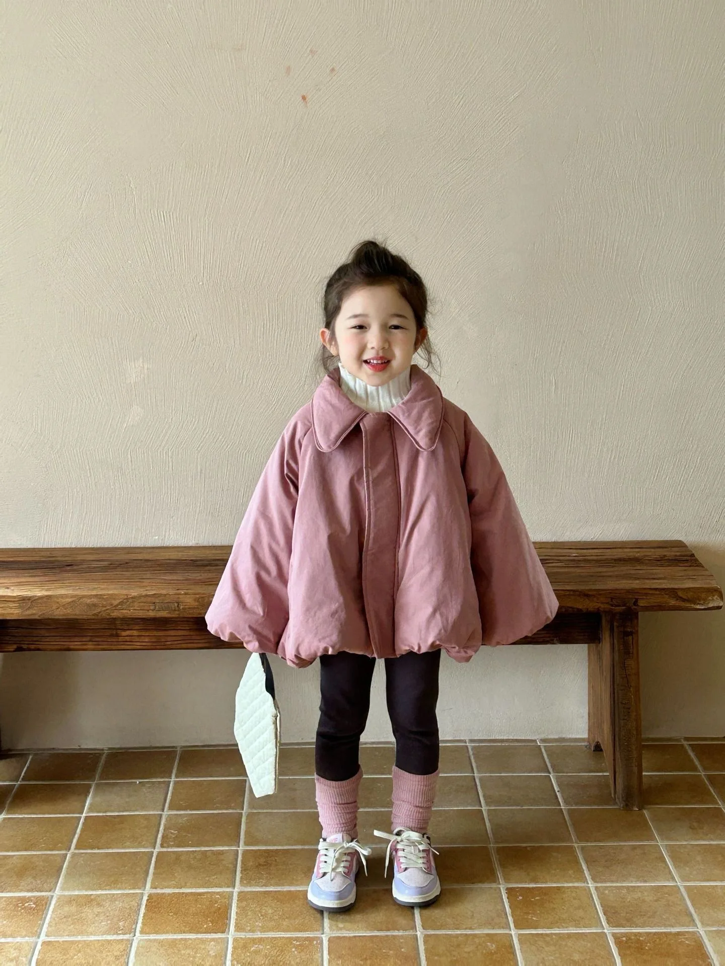 Пальто для девочек новинка 2024 зимняя детская одежда корейская юбка маленьких