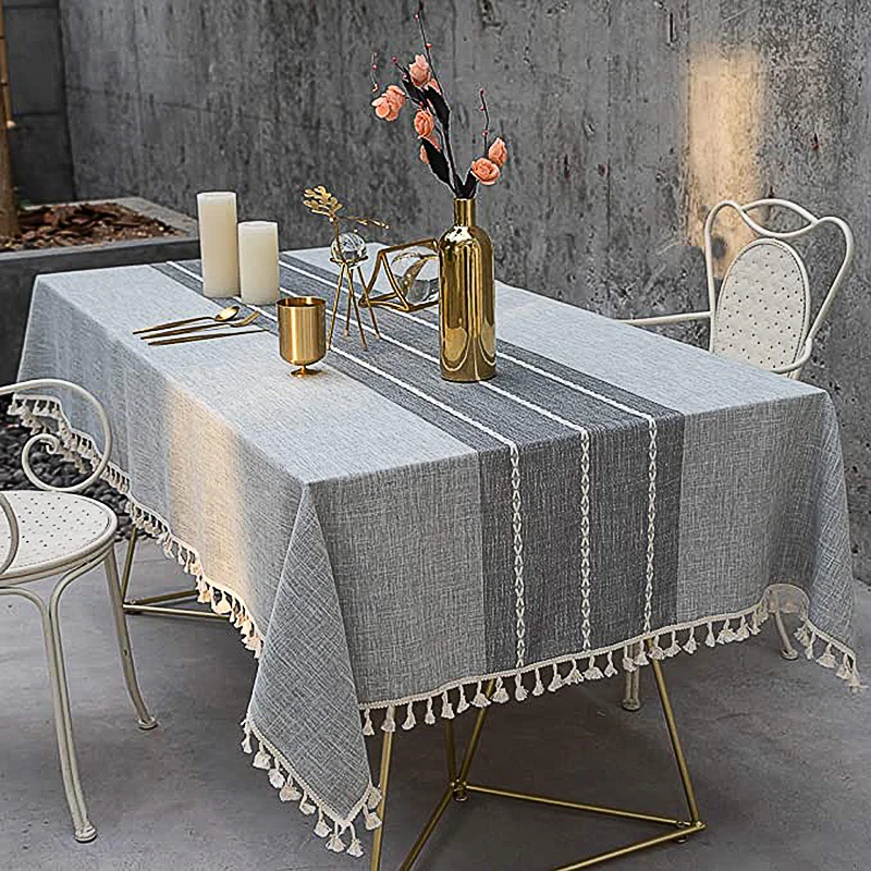 

Cotton and linen tablecloth, wrinkle-free and fade-proof tablecloth, can be used for indoor and outdoor meals tassel table cover