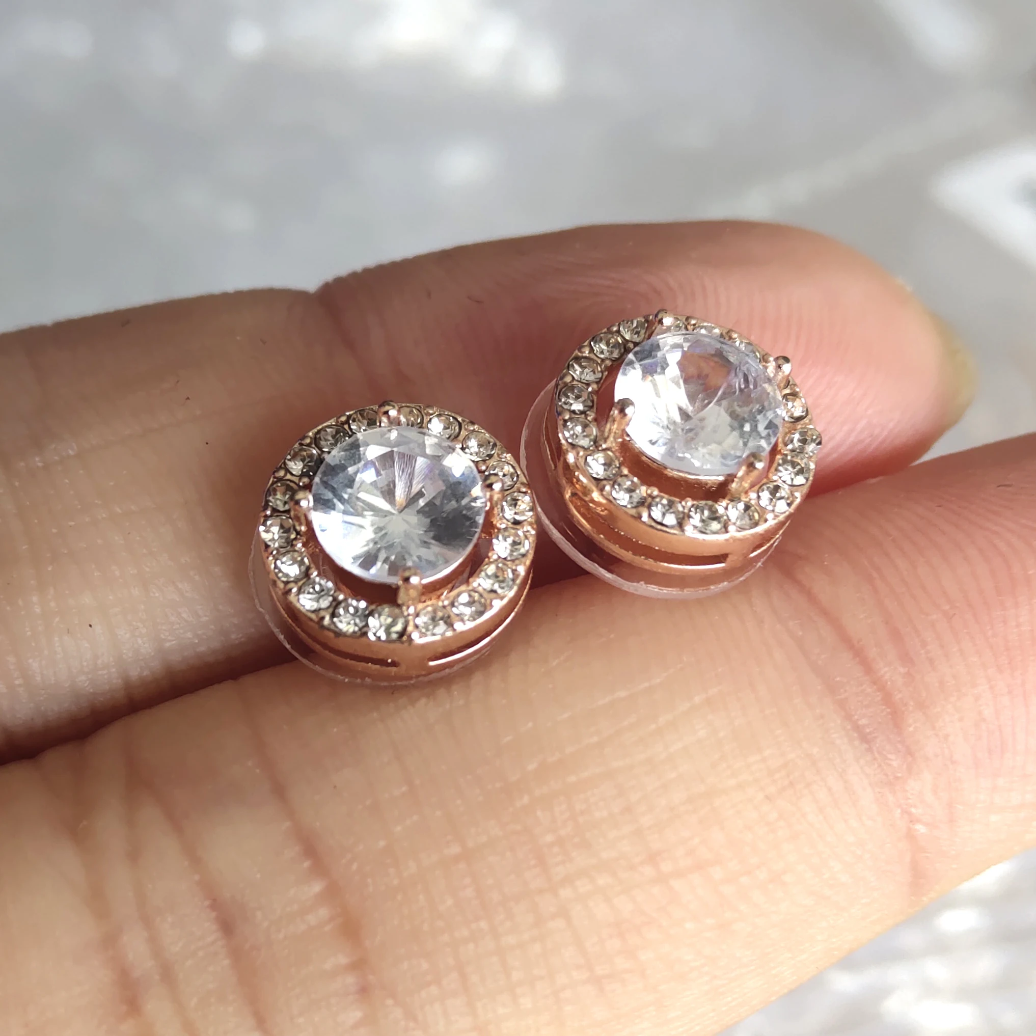 ZAKOL корейские белые круглые серьги-гвоздики с кристаллами из циркона для