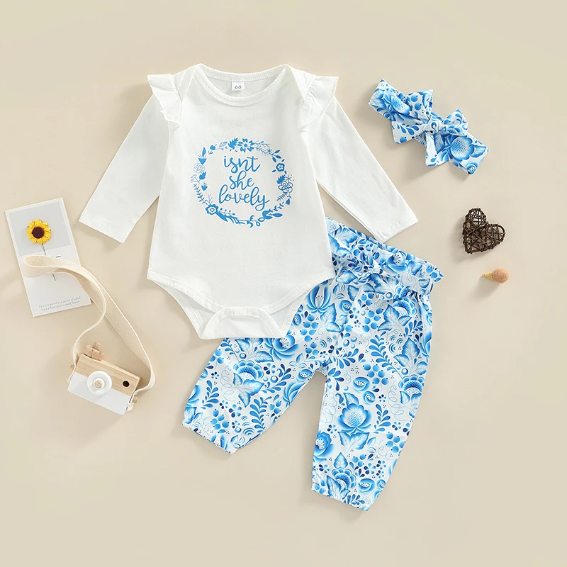 

Модный костюм для маленьких девочек, Осенний белый комбинезон с длинным рукавом и буквенным принтом + синие штаны с цветочным принтом + повя...