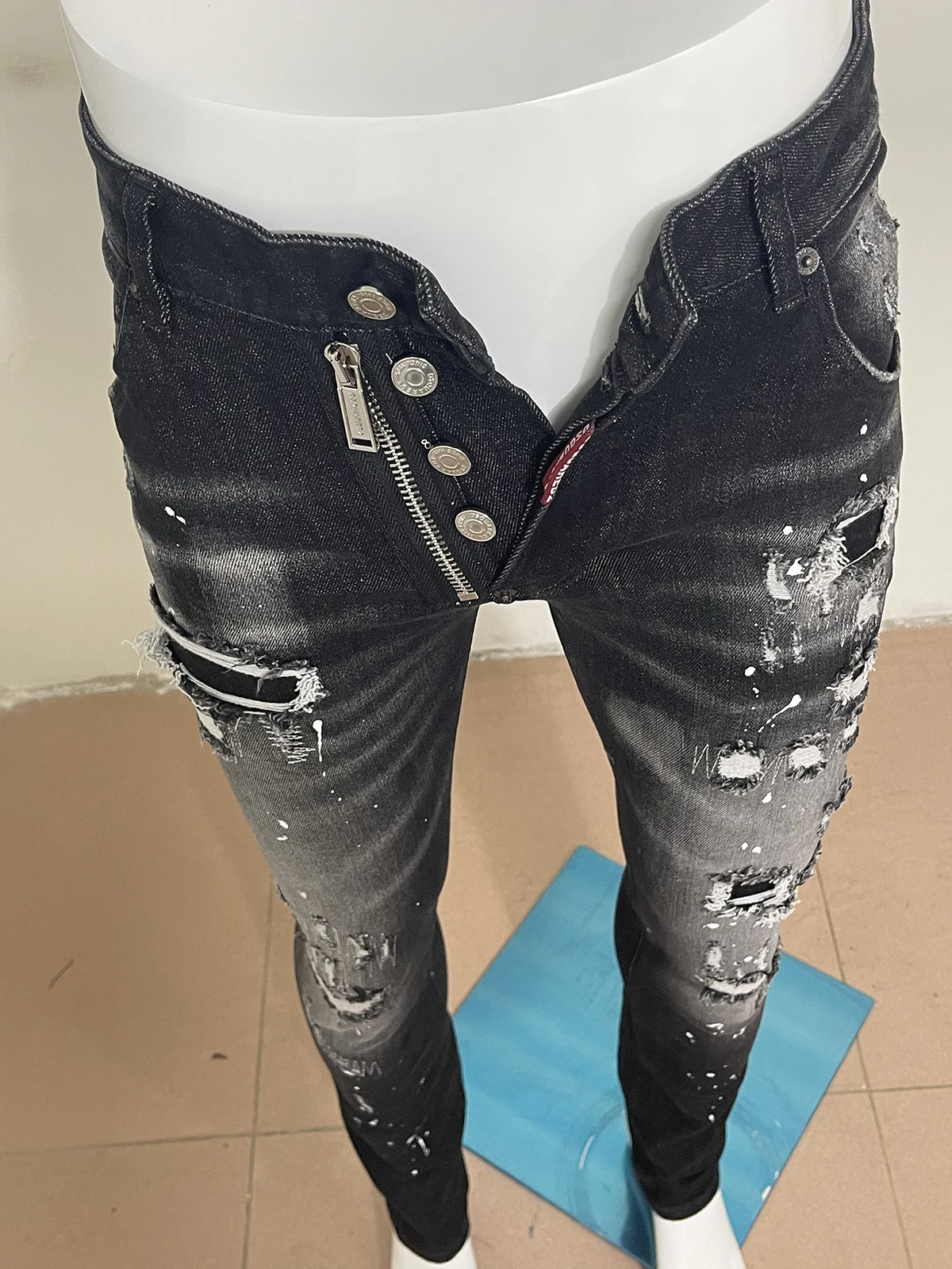 2023 Autumn Grey Jeans Men's D-d2 jeans Washed Slim Slim Elastic Full Stripe White Dot Offset Printed Letter Worn Hole