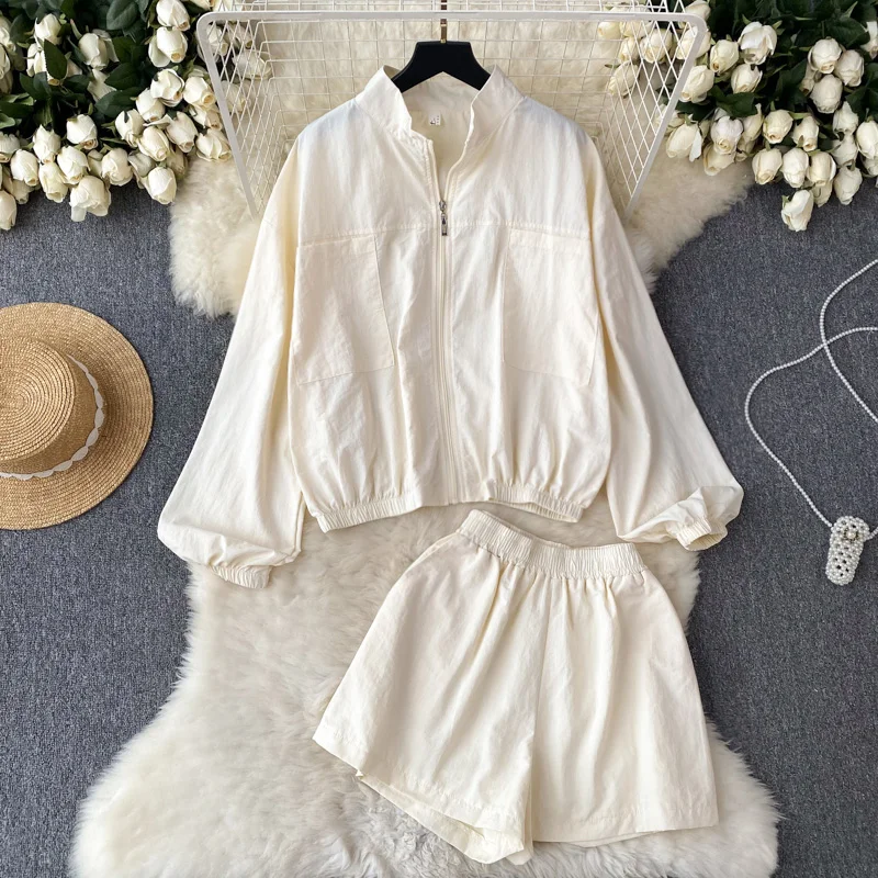 

Костюм в гонконгском стиле Женский, короткая спортивная Солнцезащитная куртка на молнии с длинными рукавами и шорты с широкими штанинами и эластичным поясом