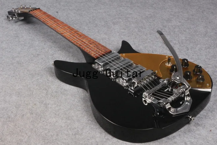 

JohnLennon 325 короткая шкала 527 мм 6-струнная черная электрическая гитара Золотой накладка, Bigs Tremolo, глянцевая фингерборд, 3 пикапа