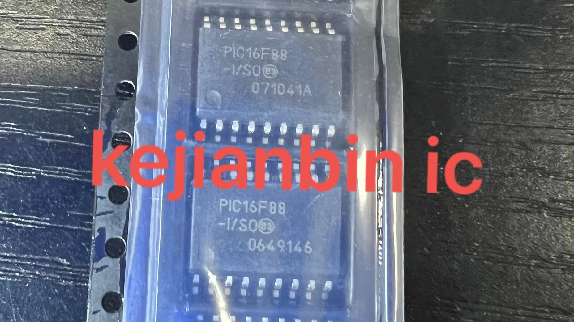 

10~20pcs/lot PIC16F88-I/SO PIC16F88 16F88 SOP-18 NEW