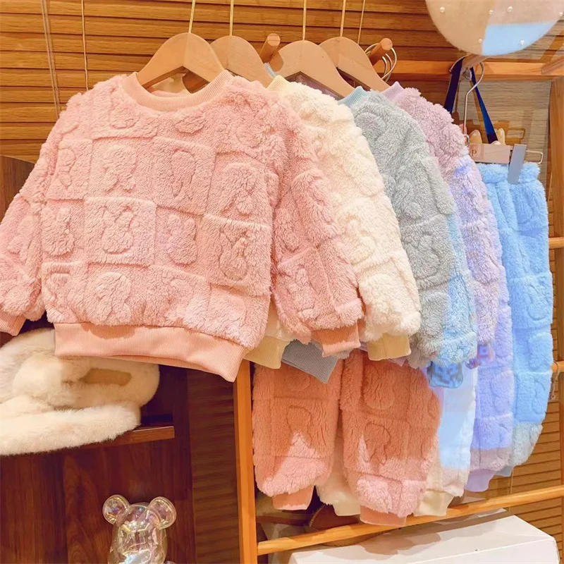 

Новинка 2023, Детские утепленные комплекты, Детские фланелевые пижамные костюмы для мальчиков и девочек, плюшевые теплые комплекты, осенне-зимняя Домашняя одежда, 2 шт.