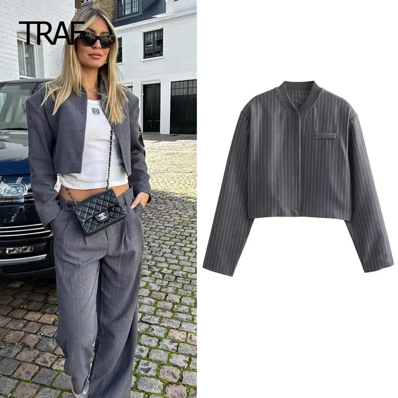 

Куртка-бомбер женская зимняя в полоску, с длинным рукавом