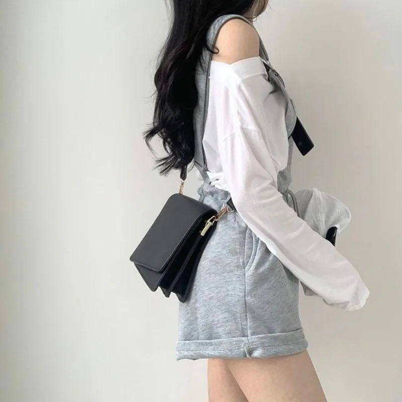 Two-piece Suits 2021 Women Off-shoulder Casual All-match Waist Loose Loose Jumpsuit Shorts Bib + Long-sleeved Bottoming T-shirts