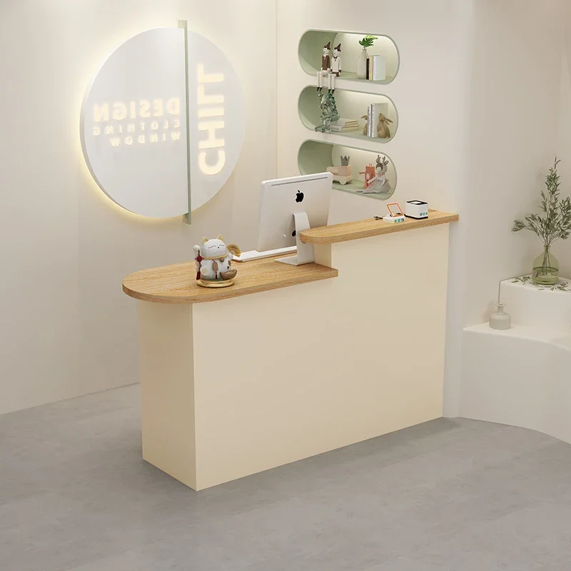 Дизайн одноколесного велосипеда световые стойки регистрации стильная витрина