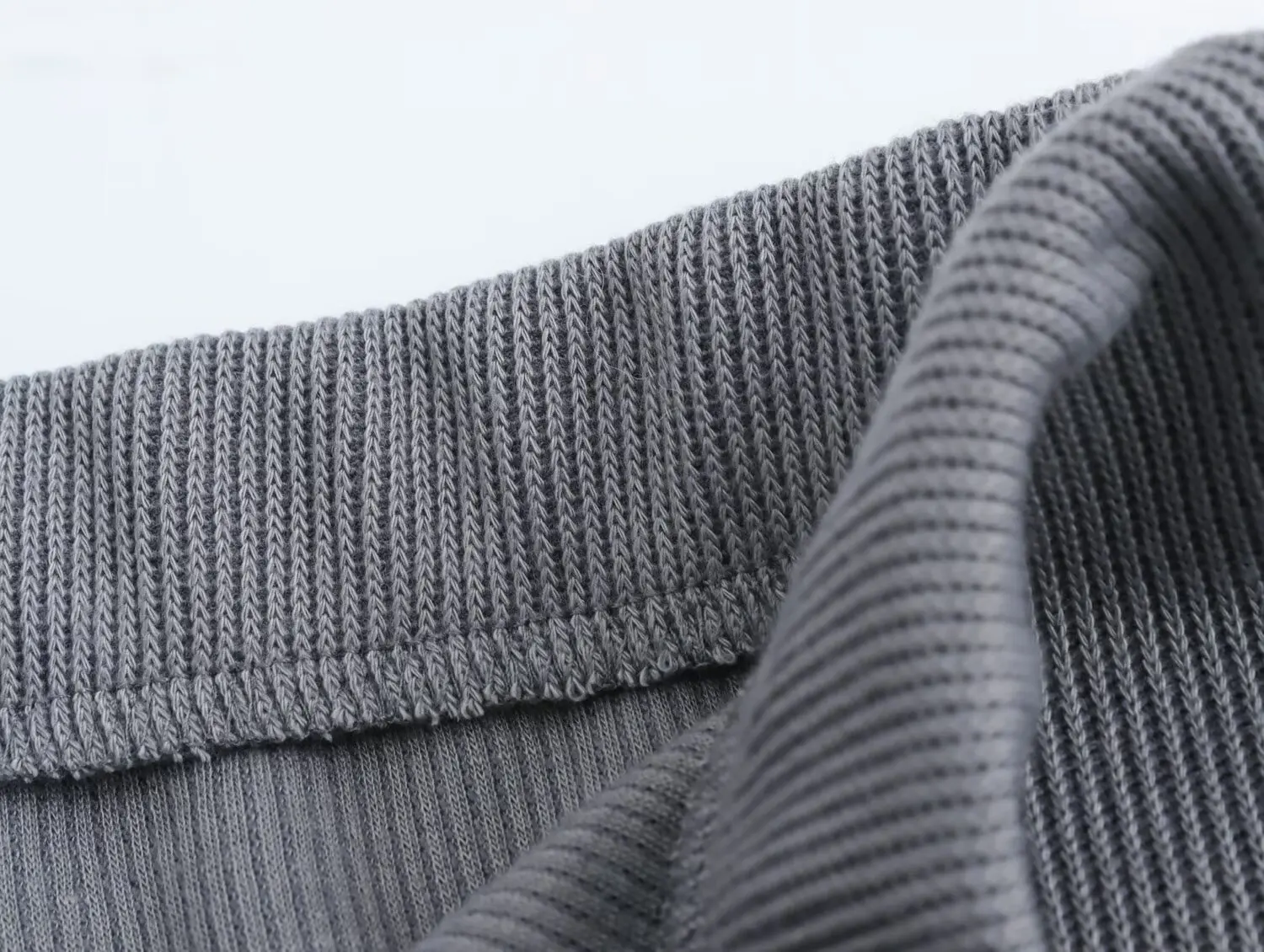 TRAFZA Шикарный вязаный однотонный серый повседневный женский костюм с коротким