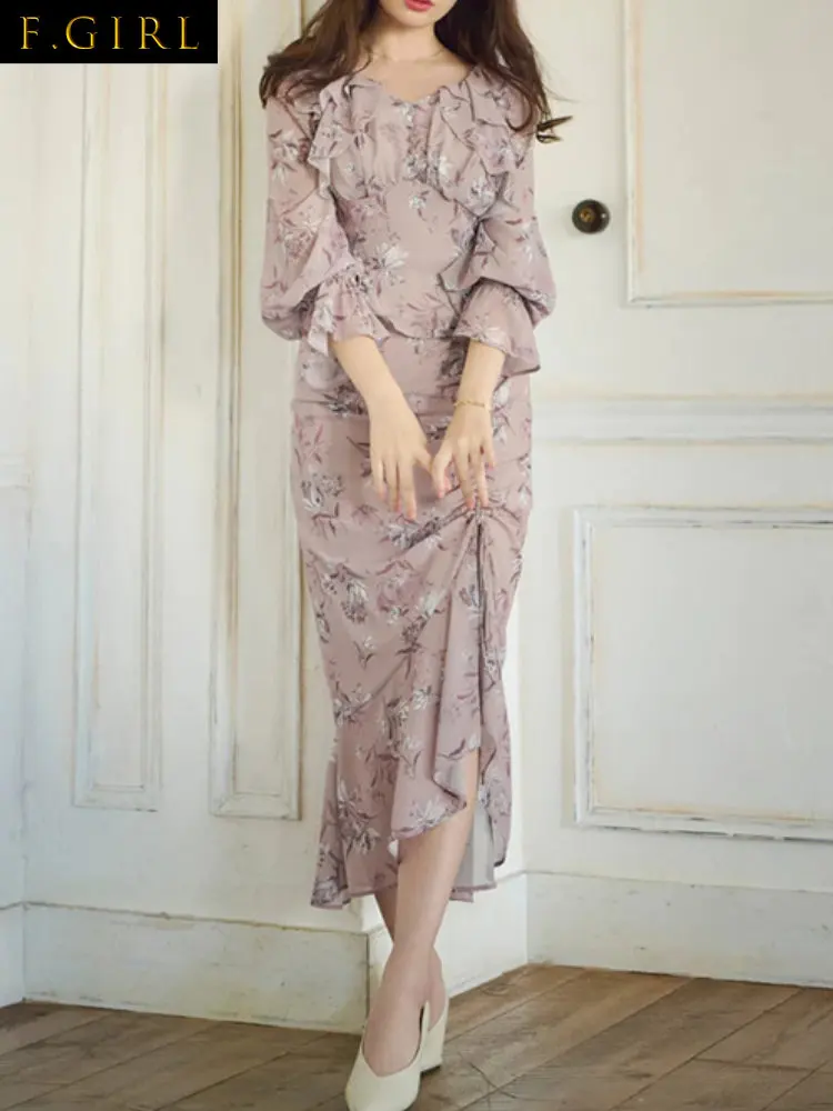 

Элегантные комплекты из двух предметов, женские блузки с оборками и вырезом лодочкой и расклешенными рукавами, бандажные рубашки и юбки, же...