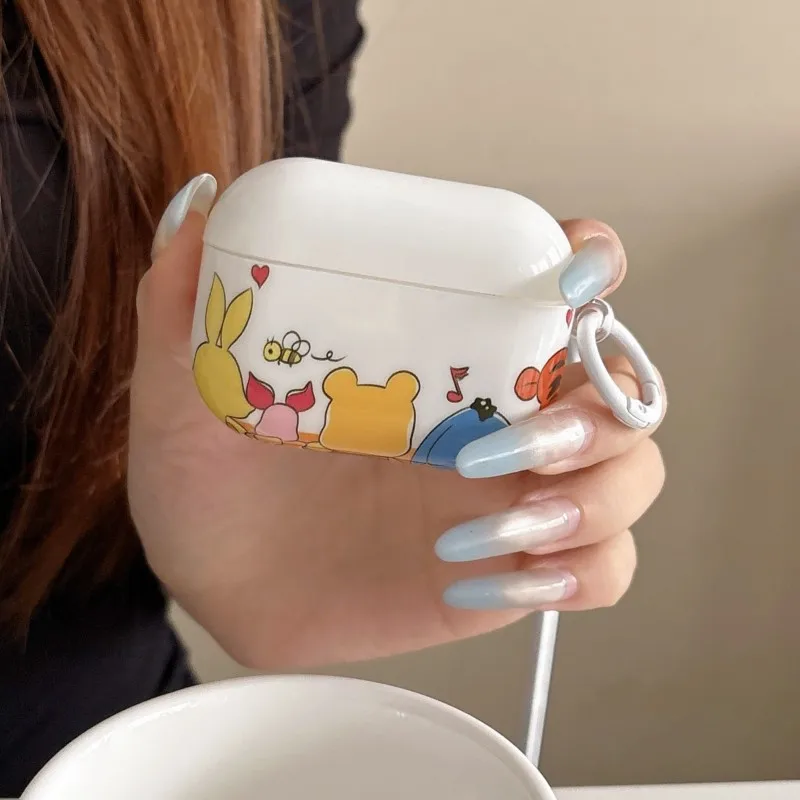Фото Чехол для AirPods с изображением Винни-Пуха и Стича (вид сзади) с брелоком для AirPods 2, 3, 4, Pro, Pro 2, Pro 3, милый ударопрочный чехол №1