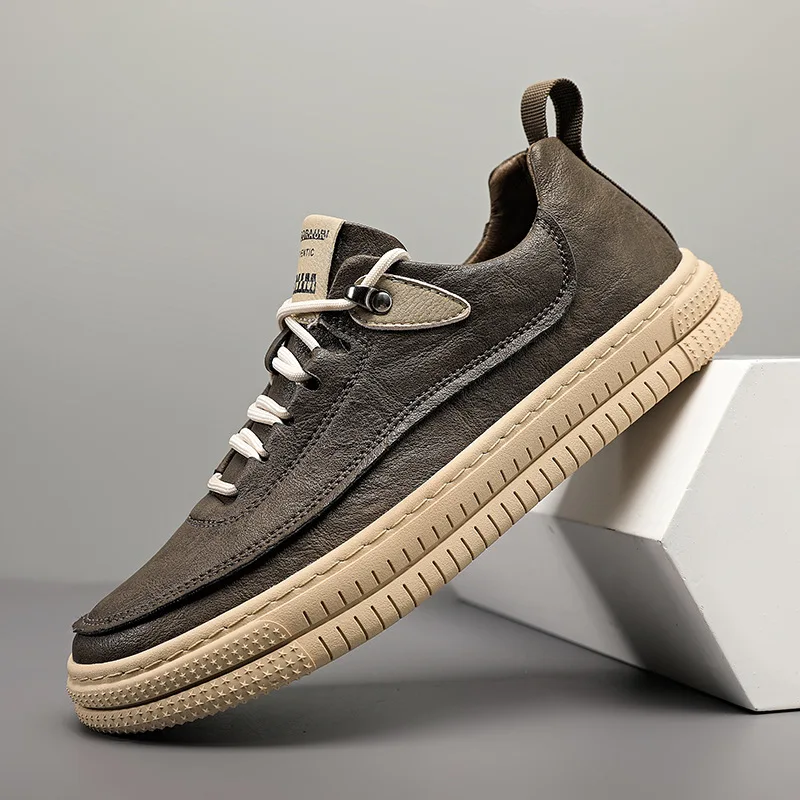 

Men's Casual Shoes Fashion Trend New In Leather Black Board Shoes 2022 Autumn Men's Breathable Booster Shoes Men Leather Shoes