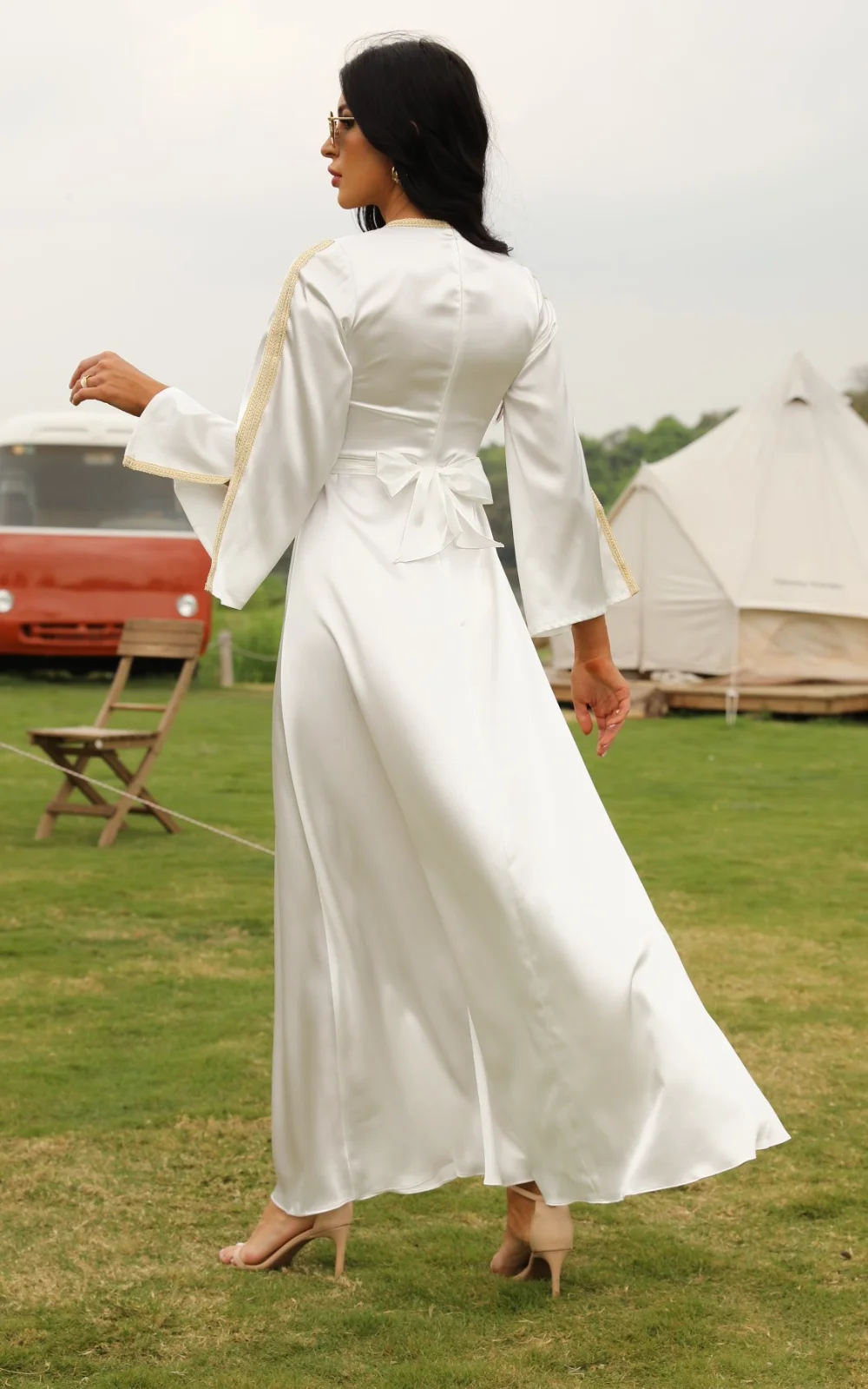 New Dubai Middle East Muslim Dress Ladies Solid Color Long Sleeve Abayas for Women Robes Fashion Vestidos Arabes Dubai Y Turcos