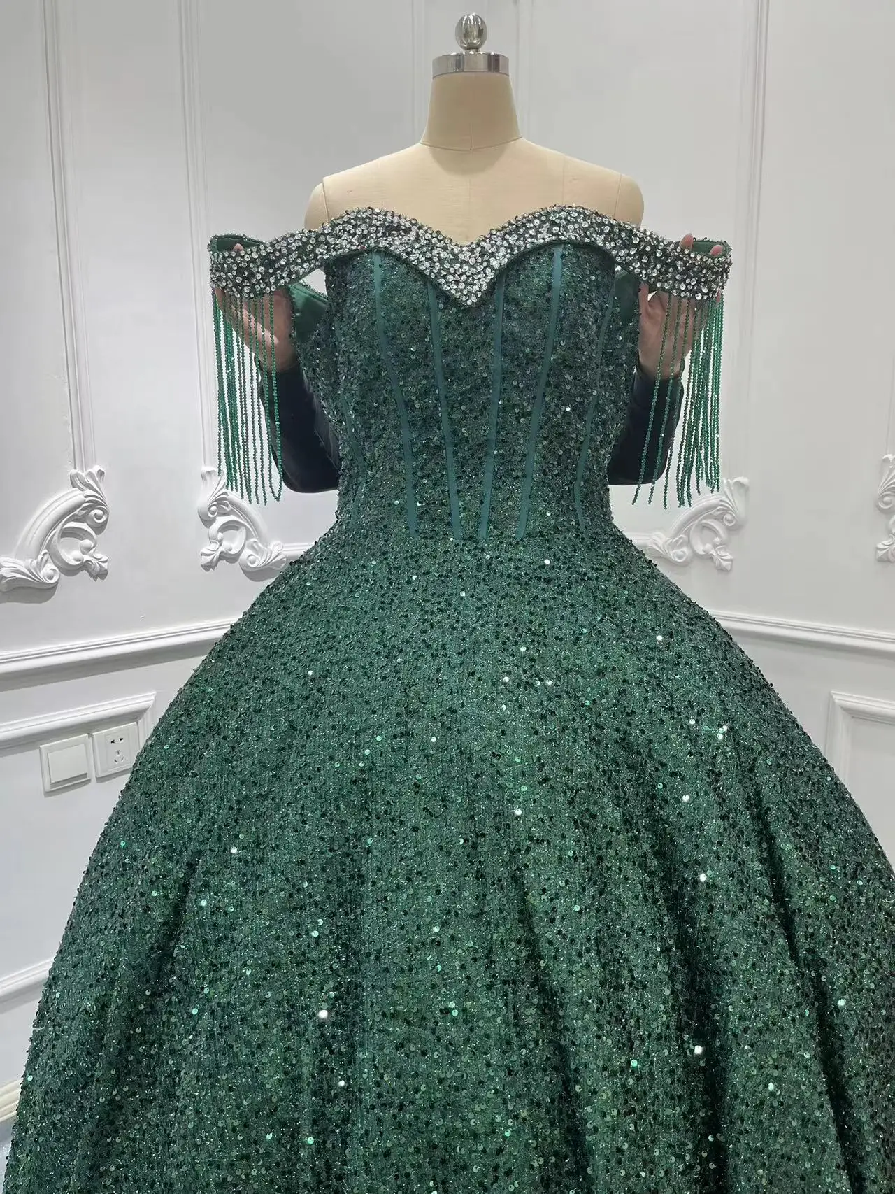 Изумрудные блестящие платья Quinceanera по индивидуальному заказу милые принцессы