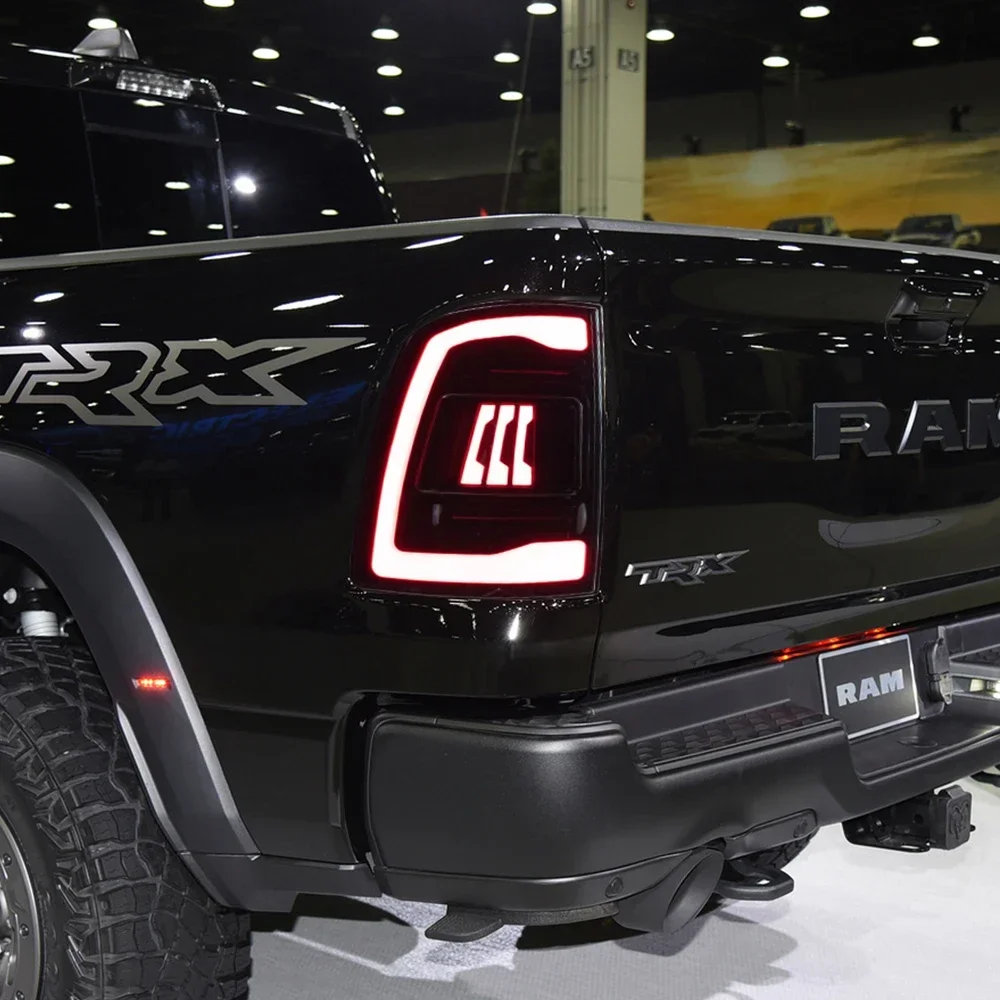 Автомобильный задний фонарь в сборе для Dodge Ram 1500 2500 2009-2018 обновленный