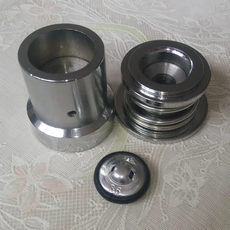 Круглая тканевая пуговица с алюминиевым покрытием форма металлического хлеба