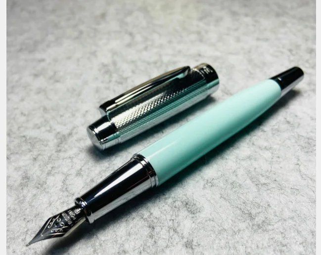 Mint Green Resin Metal  Fountain Pen ,high Quality  EF/F/M Nib Calligraphy Pen