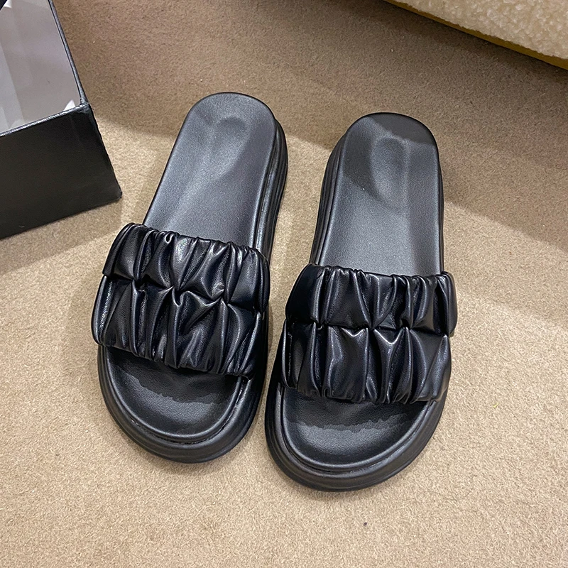 

2023 Women's Summer New Solid Color Sexy Slippers Wearing Fashion Comfortable Open Toe Thick Sole Shoes Outside Women