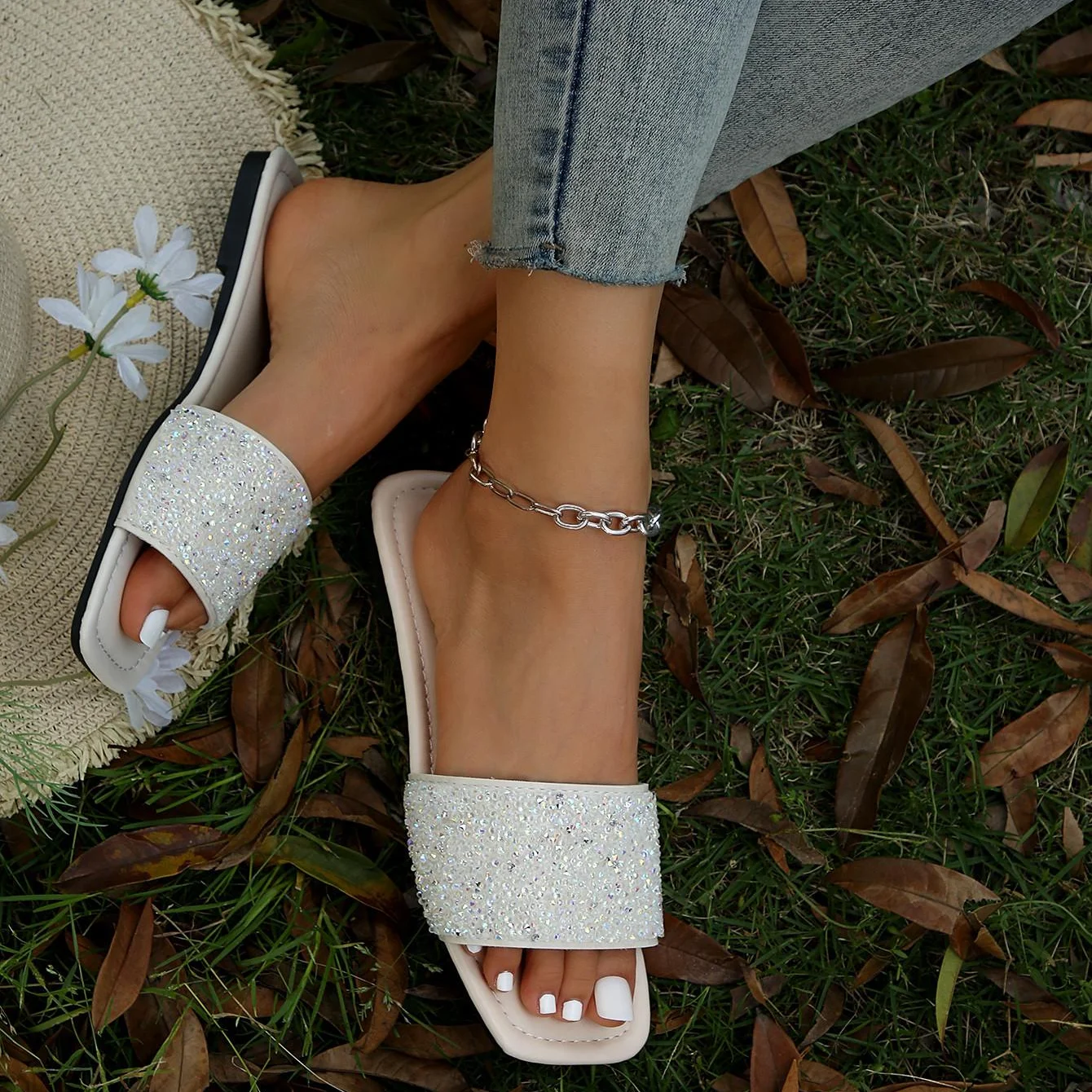 Women's Sequin Glamorous Single Band Sandals Rhinestone Decor Bling Flats Slides Outdoor Fashion Summer Sexy Beach Casual Shoes