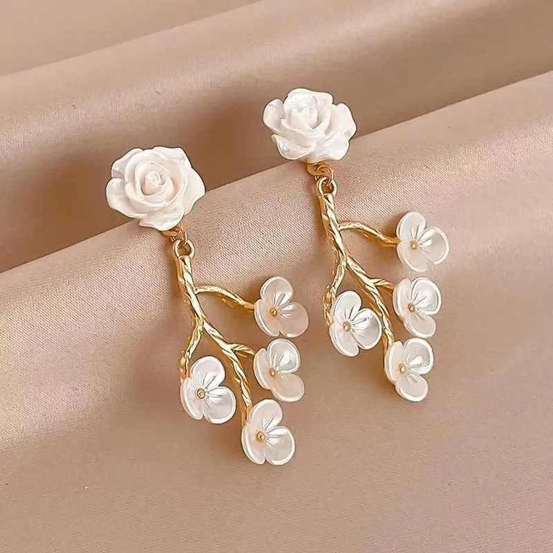 

Elegant White Camellia Pendant Earrings Women's Exquisite Premium Rose Tone Pendant Earrings Jewelry Gifts