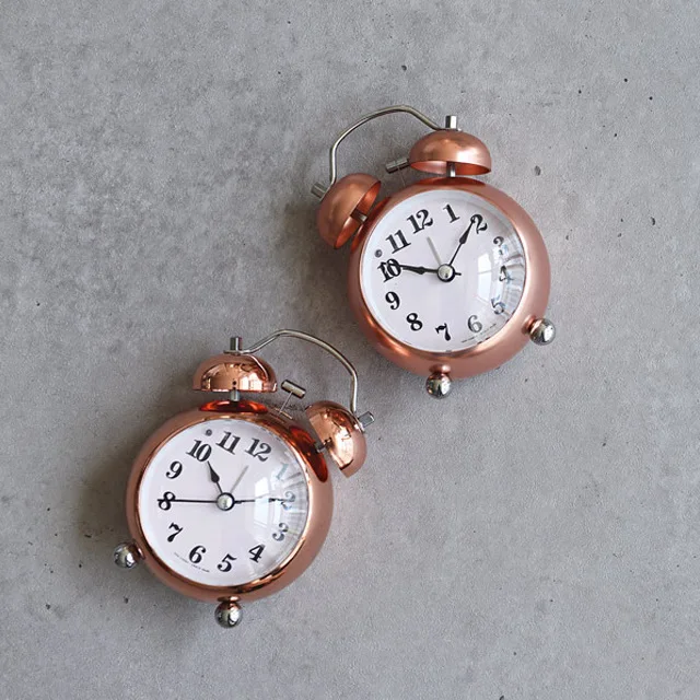 

Новые корейские современные модные мини Двойные колокольчики розовое золото матовые яркие Часы Будильник светильник Роскошные металлические часы