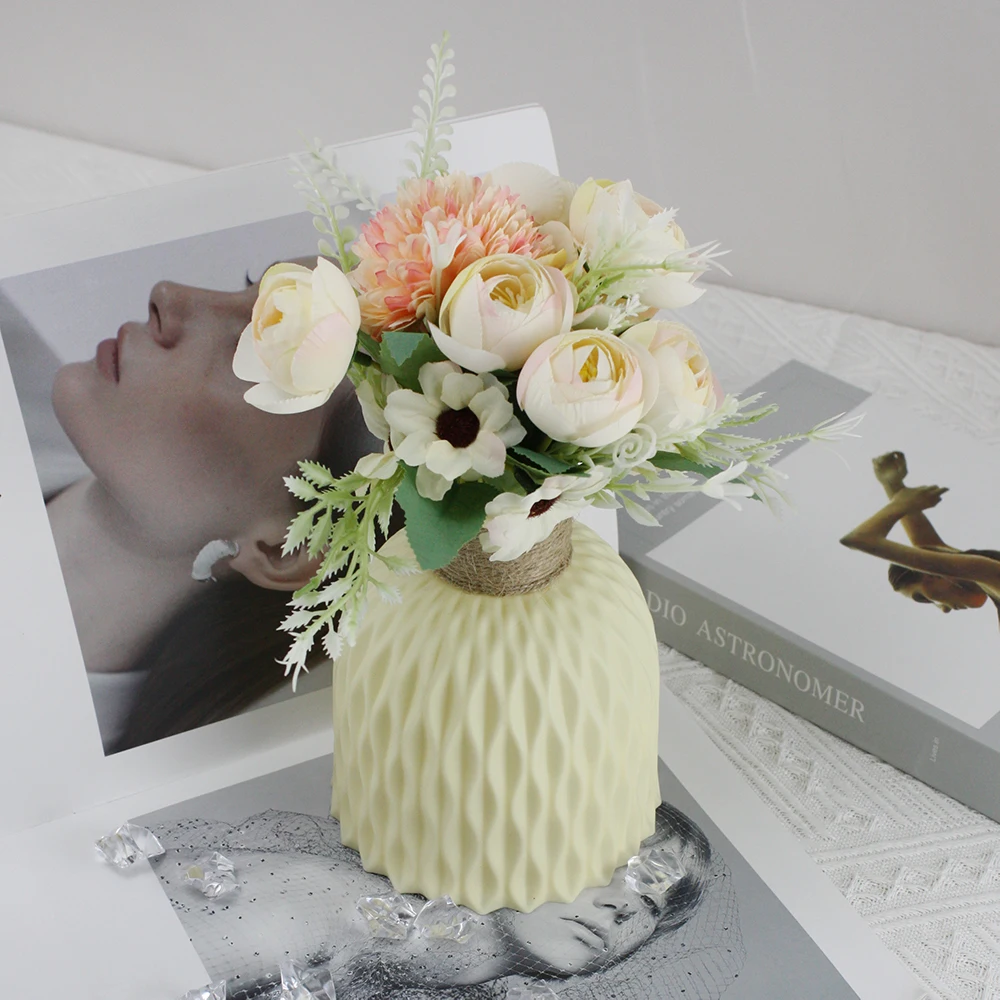 Набор Из 2 Пластиковых Бледно-желтых Ваз В Скандинавском Стиле С Искусственным