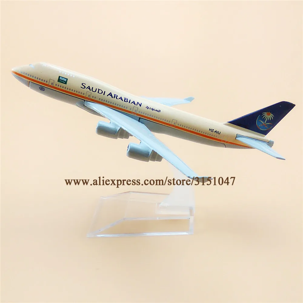 

16cm Air Saudi Arabian Boeing 747 B747-400 Airlines Airplane Model Plane Model Alloy Metal Aircraft Diecast Toy Kids Gift