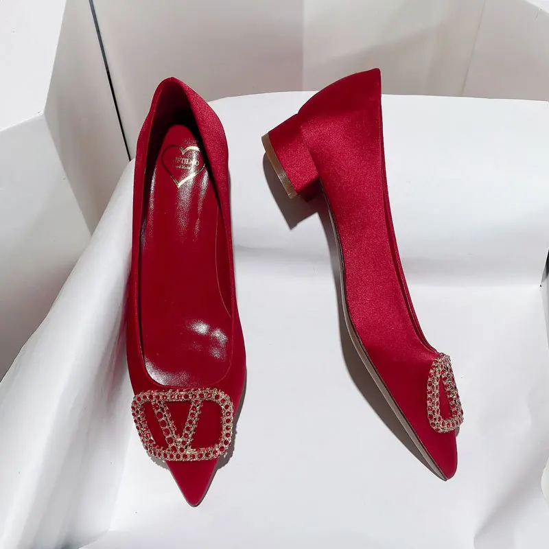 Elegant Woman Shoes With Low Heel 2023 Brand High Heels Metal Button Heels For Women Comfortable Pumps Pointed Toe Ladies Shoes