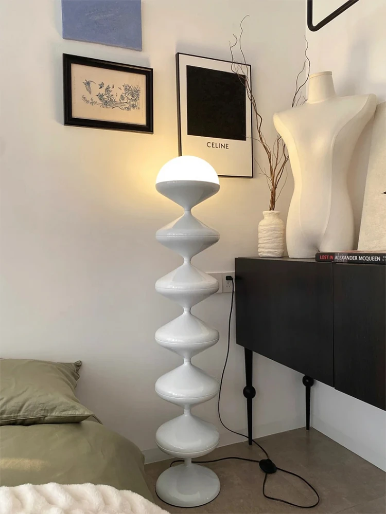 Черно-белая акриловая Напольная Лампа в минималистическом стиле для гостиной