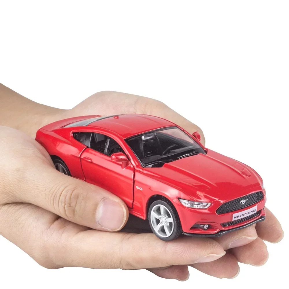 5-дюймовый американский супер автомобиль 2015 Ford Mustang GT имитация изысканных литых