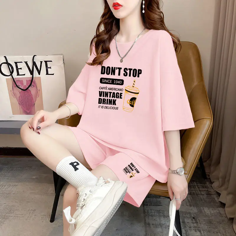 Женский модный костюм-футболка контрастных цветов с коротким рукавом Новинка