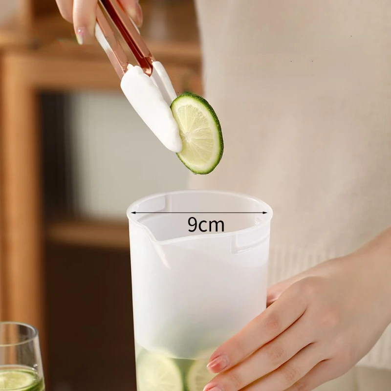 Емкость для холодной воды в холодильнике бытовая емкость с холодными пузырями