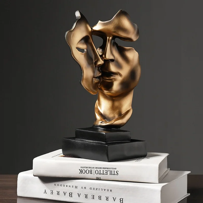 

Nordic Retro Vintage Old Kiss Goodbye Silence Is Gold Ornaments Gold Double Mask Living Room Wine Cabinet Coffee Shop Decoration