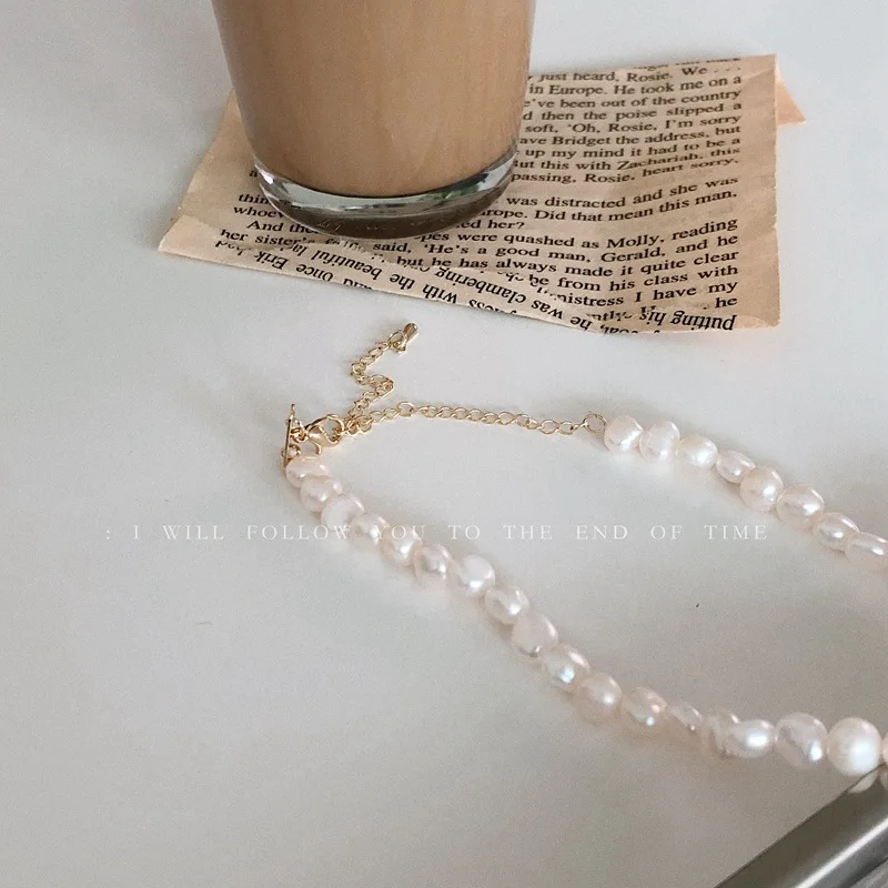 

Moonstone Irregular Shaped Baroque Freshwater Pearl Necklace Female Retro Court Temperament Clavicle Chain Women's Necklace