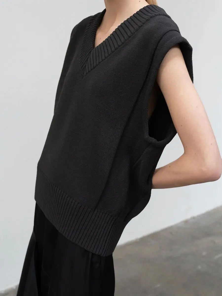 

2022 Spring and Summer New Casual Women Knitted Vest V-neck Pullover Vest