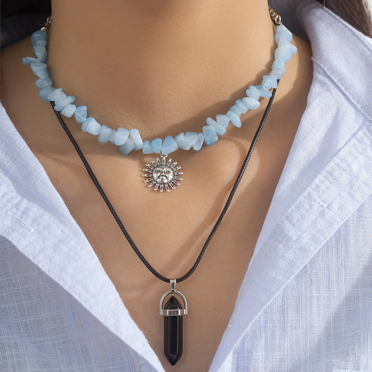 

Vintage Multilayer Irregular Crushed Paraffin Thread Necklace Women Sun Portrait Pendant Crystal Necklaces Girls Fashion Jewelry