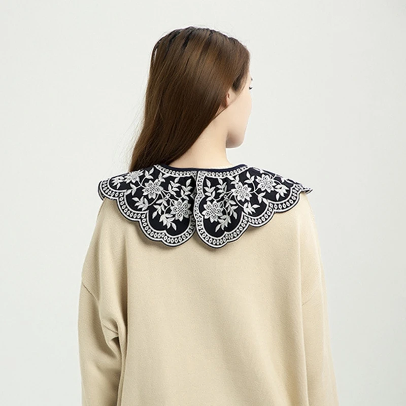 

Vintage Hanfu Shoulder Shawl Wrap Embroidery Floral Necklace Fake Collar Poncho