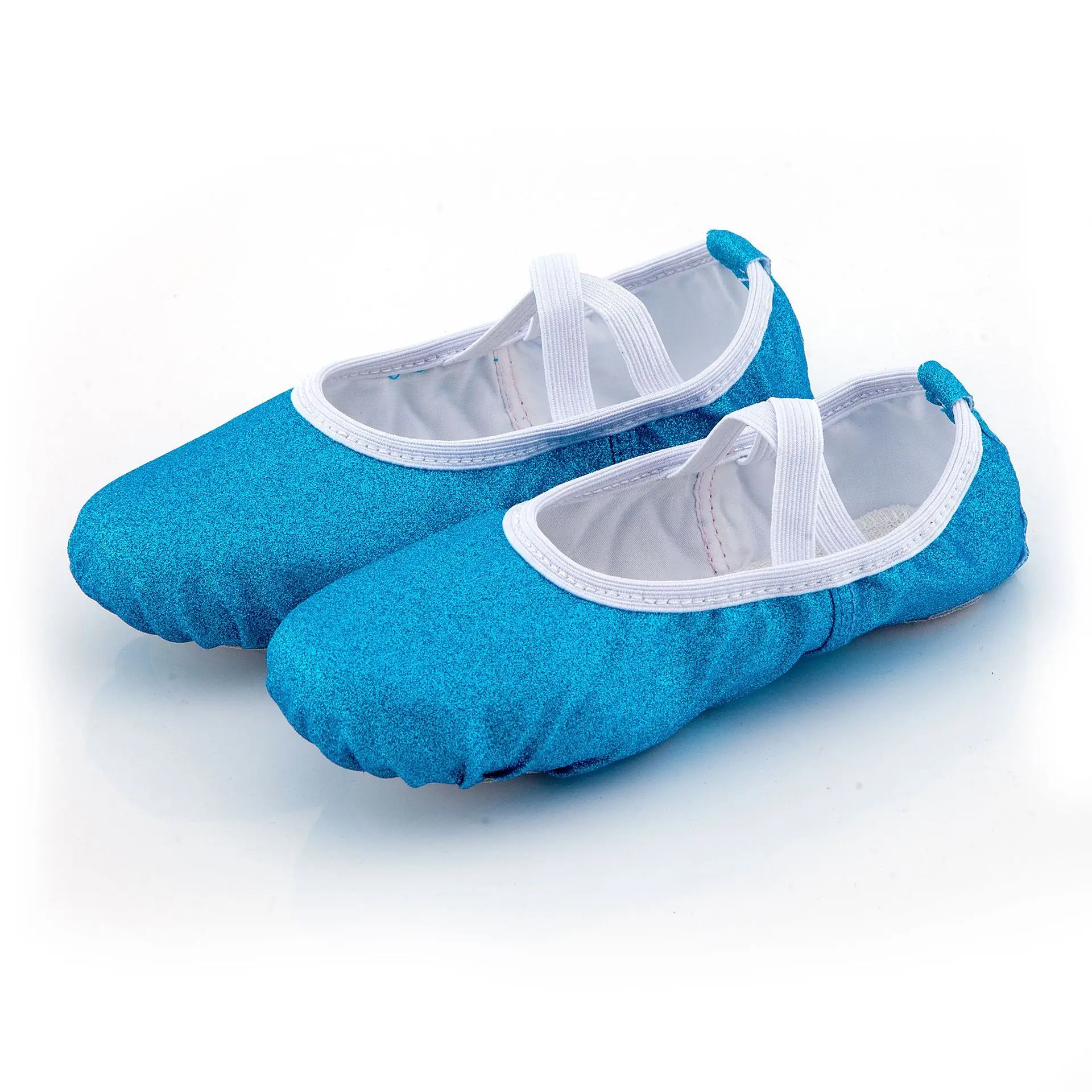 Детские Танцевальные Кроссовки с мягкой подошвой и бантом