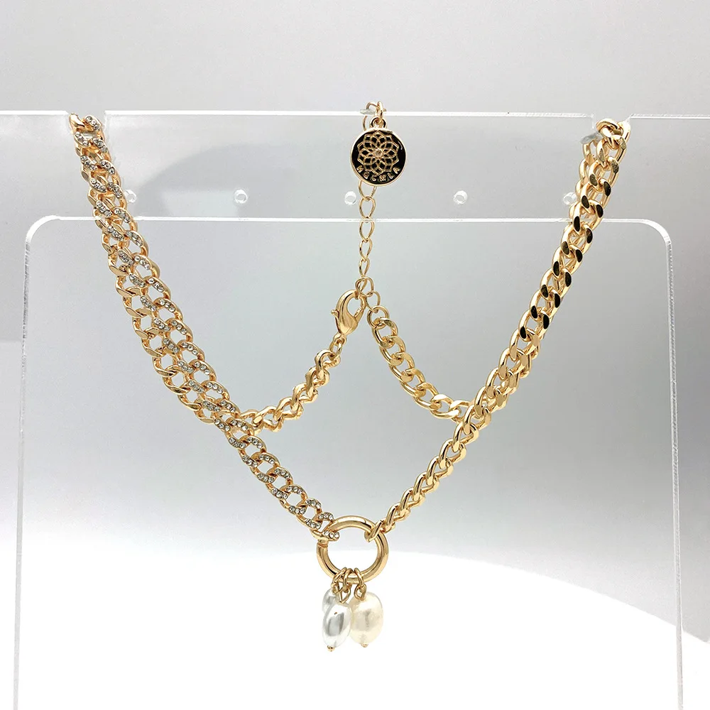 

New European and American style retro trend design fashionable pearl necklace