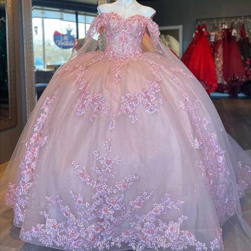 

Pink Off The Shoulder Quinceanera Dresses Ball Gown Floral Appliques Lace 3DFlower With Cape Corset For Sweet 15 Girls Party