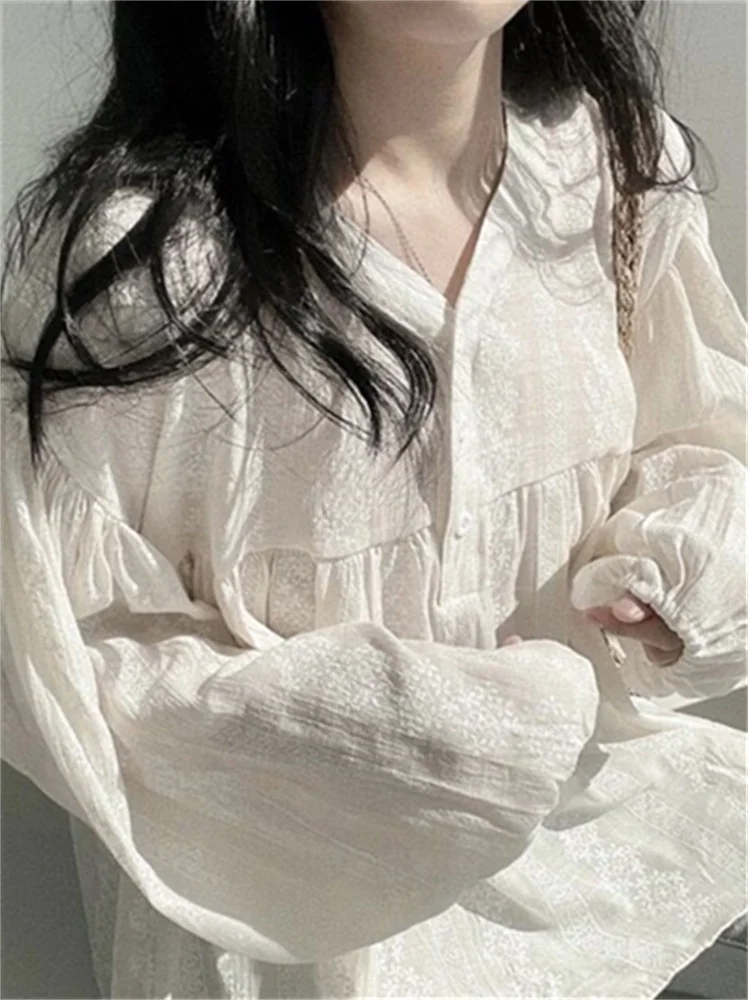 

Korean Chic Shirt Early Autumn Retro Embroidery Pattern V-neck Lantern Sweet 2022 Spring Autumn Loose Long-sleeved Doll Top