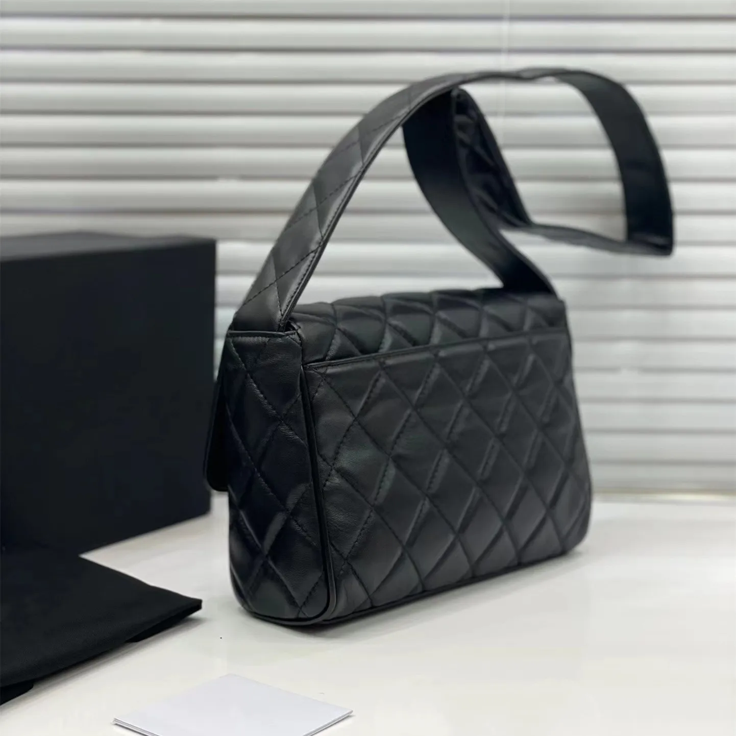 

Лидер продаж 2022, новые товары, женская маленькая модная сумка через плечо в стиле high-end, диагональная сумка-мессенджер