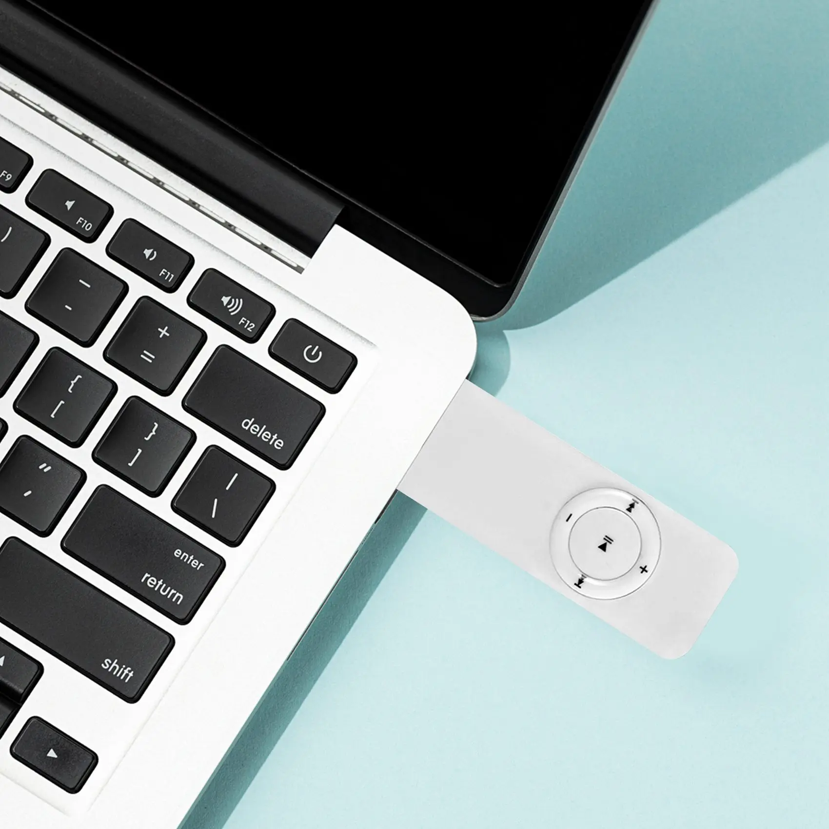 Портативный USB спортивный U-диск мини MP3-плеер с поддержкой TF-карты 32 Гб (белый)