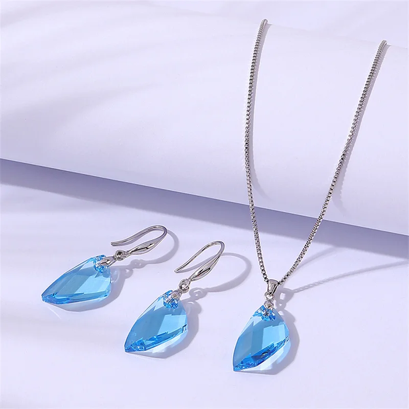 

Новое поступление, комплект геометрических украшений Ms Betti с подвеской и кристаллами, кулон + серьги для женщин, мода 2022, подарки для свадебн...