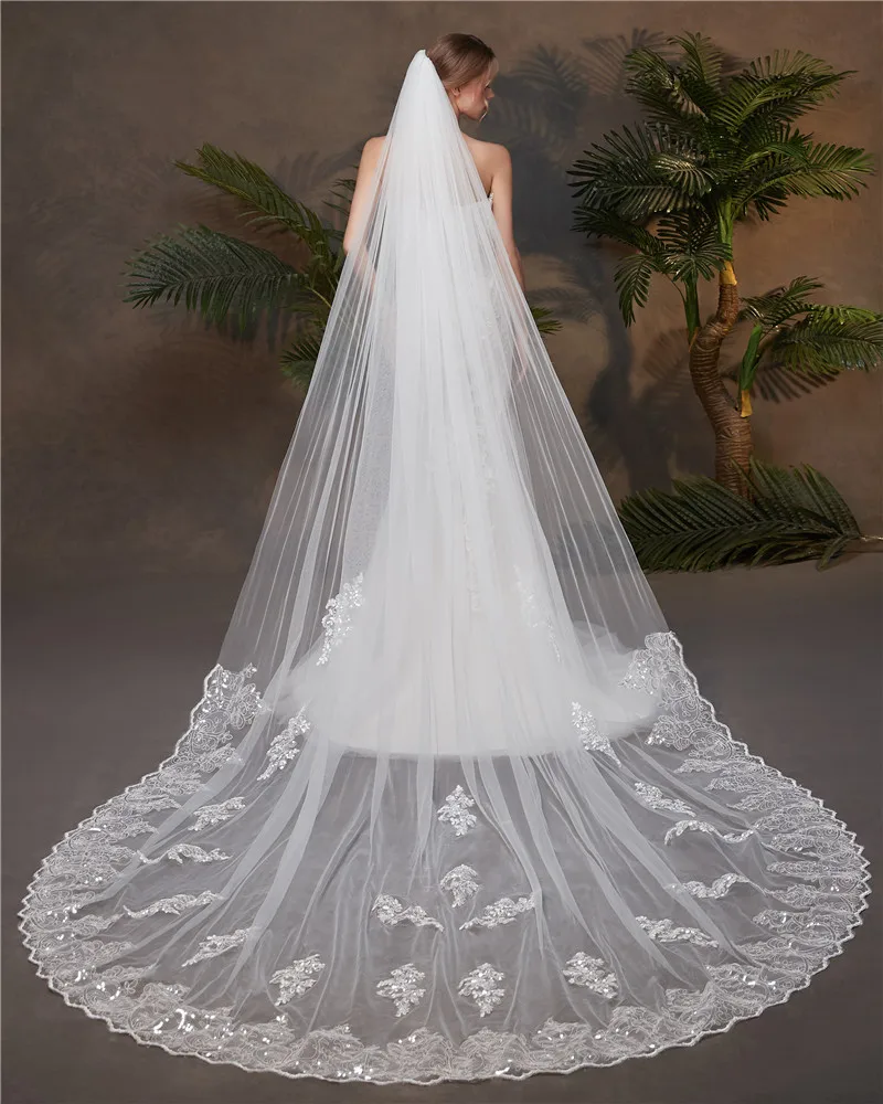 Длинная кружевная свадебная фата 1 слой белая цвета слоновой кости с аппликацией