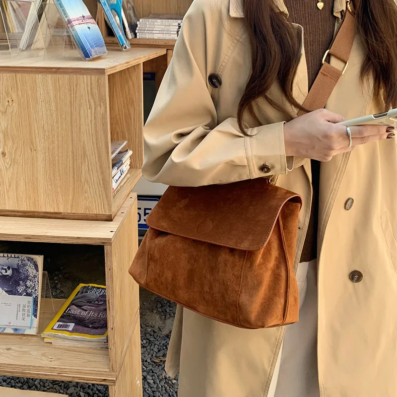 

Winter Frosted Leather Shoulder Bag Female Flap Crossbody Bag Retro Messenger Bag Large Capacity Satchel Handbag bolsa