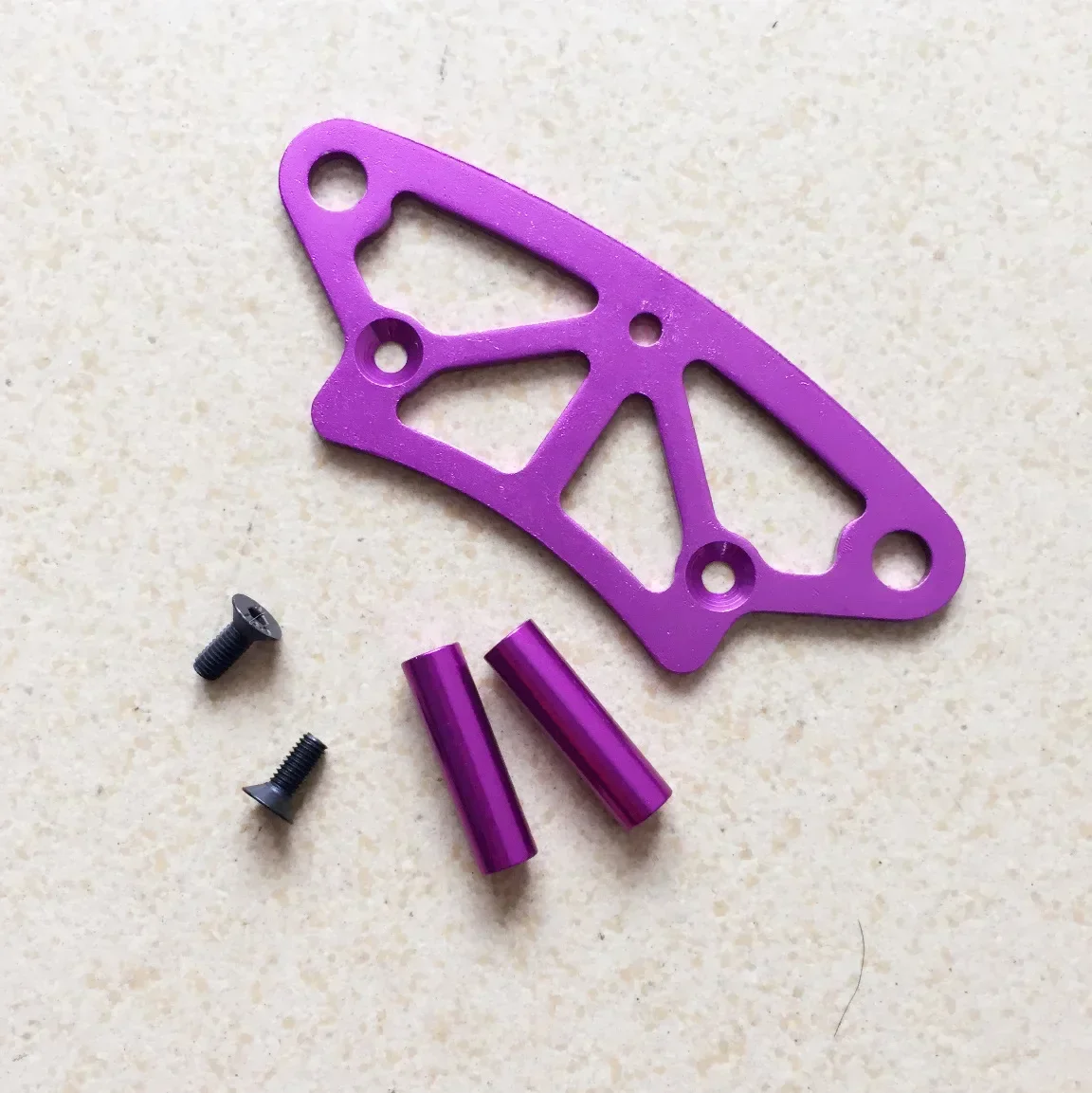 Алюминиевый держатель пенопласта переднего бампера HSP 1:10